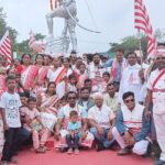 विश्व आदिवासी दिवस पर दिशोम गुरु शिबू सोरेन की स्मृति में मौन जुलूस