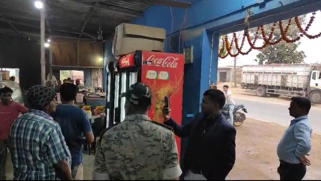 गुप्त सूचना पर एसडीओ ने लाइन होटल में पकड़ी बिजली चोरी